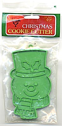 Hallmark Head in Top Hat & Scarf Cookie Cutter in Bag (Image1)