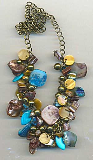 Vintage Blue M.O.P. Shell Necklace (Image1)