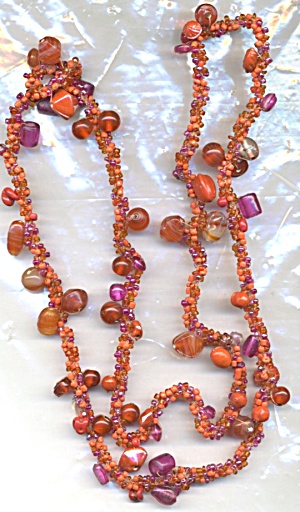 Vintage Orange Glass Necklace (Image1)