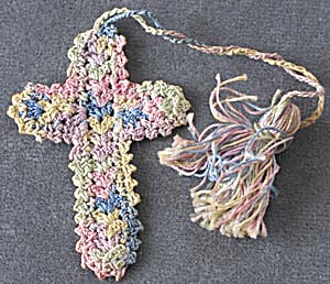 Vintage Crocheted Cross Bookmark (Image1)