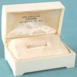 Click to view larger image of Vintage Orange Blossom Ring Box (Image2)