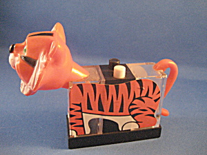 Esso Tiger Salt and Pepper Shakers (Image1)