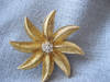 Click to view larger image of Gerry's Rhinestone Center Flower Pin (Image2)
