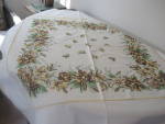 Click to view larger image of Gold Flower Linen Table Cloth and Matching Napkins (Image2)