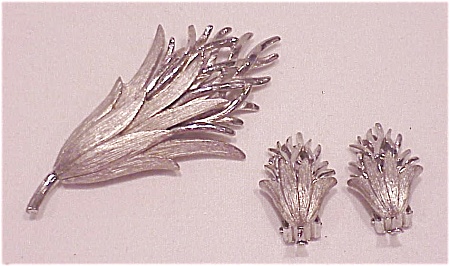 Vintage Silver Tone Thistle Brooch And Clip Earrings Set