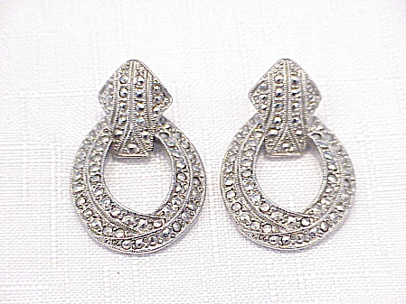 DANGLING SILVER TONE AND MARCASITE PIERCED EARRINGS (Image1)