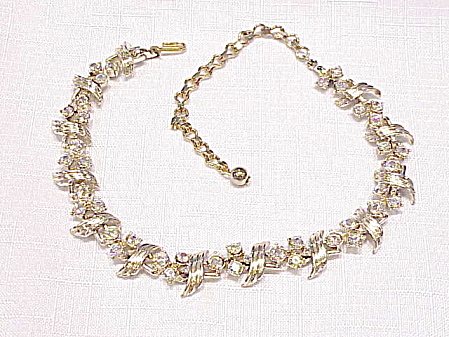 Vintage Aurora Borealis Rhinestone Gold Tone Choker Necklace