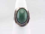 Click to view larger image of VINTAGE STERLING SILVER JADE OR GREEN ONYX RING SIGNED ELIAS PERU (Image2)