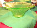 Click to view larger image of GREEN MAYFAIR SCALLOPED FRUIT / HAT BOWL (Image2)