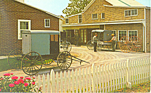 Amish Carriage Maker s Shop Postcard p19820 (Image1)