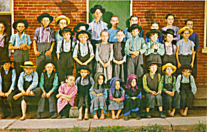 Amish Boys and Girls in Front of School p28680 (Image1)