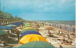 Click to view larger image of Virginia Beach VA Beach Scene postcard p35143 (Image1)